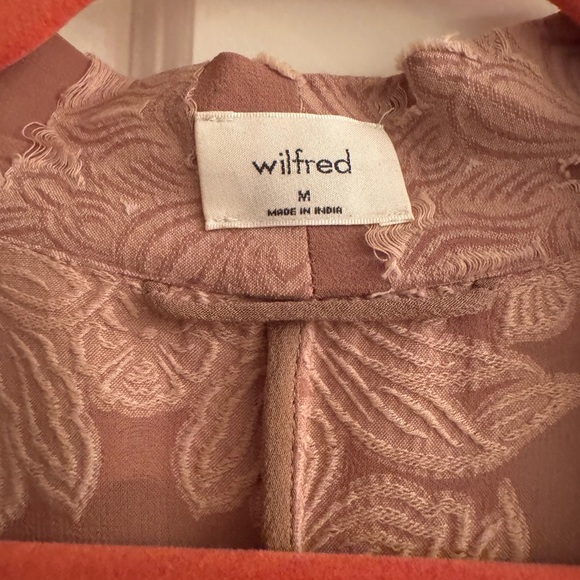 Aritzia mauve kaftan / robe. - Picture 3 of 3